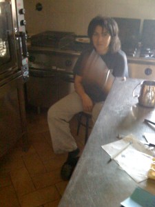 Laura... pissed that I'm taking her picture when she's not at her best!