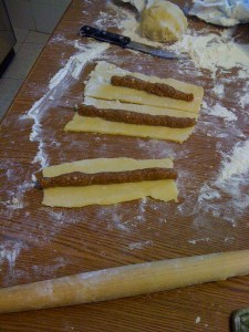 Forming the fig cookies...